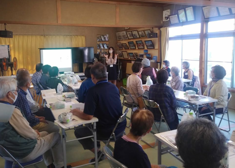 東箱田町後家のサロン